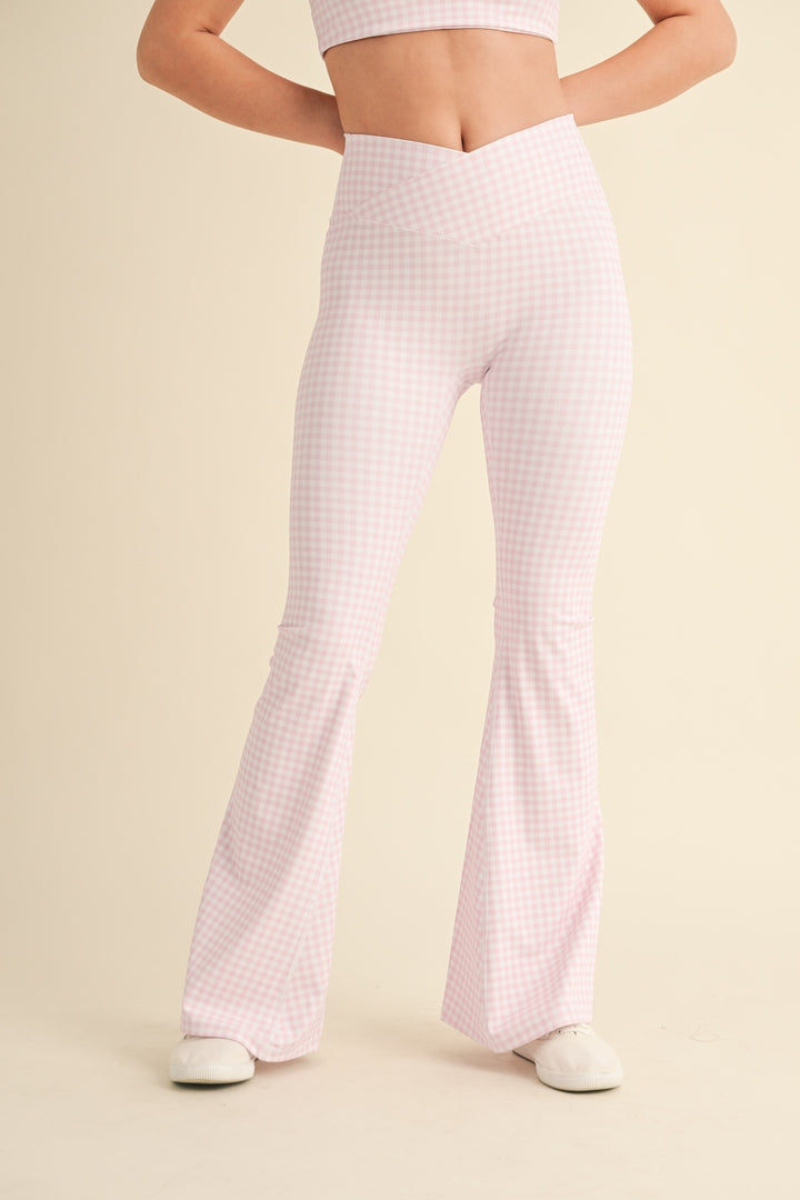 SET LEGGINGS ACAMPANADOS Y TOP CON ESTAMPADO A CUADROS