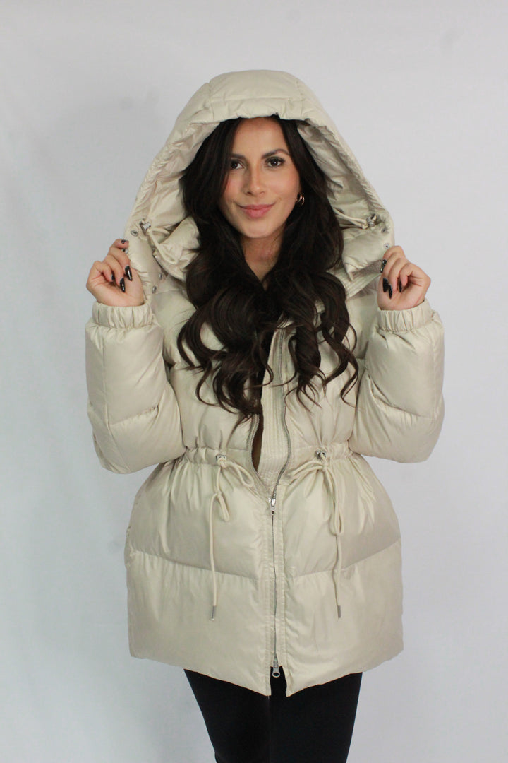 CHAMARRA PUFFER PLUMAS BEIGE